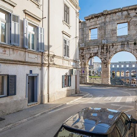Elegant Apartment Next To Arena بولا المظهر الخارجي الصورة